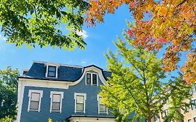 Ginkgo House On Harvard